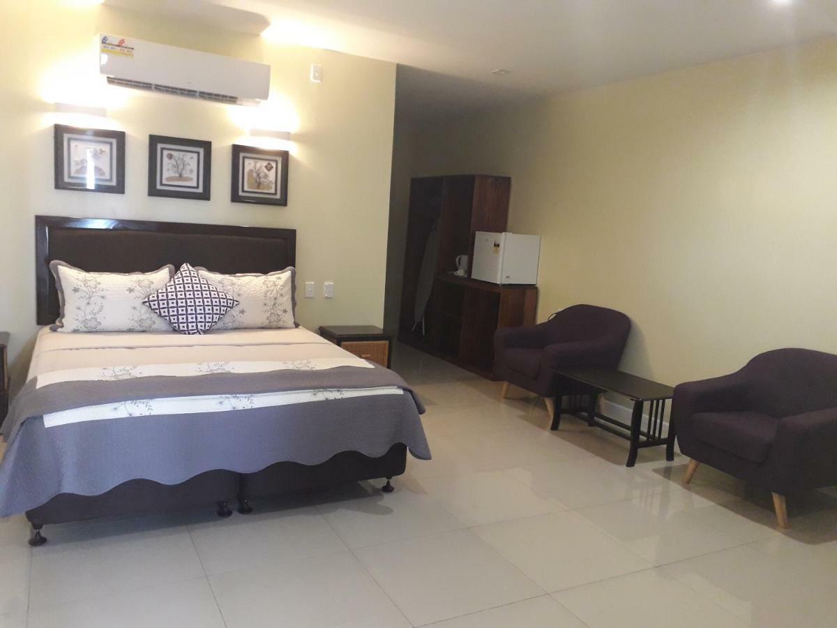 Le Uaina Beach Resort Faleapuna Kültér fotó